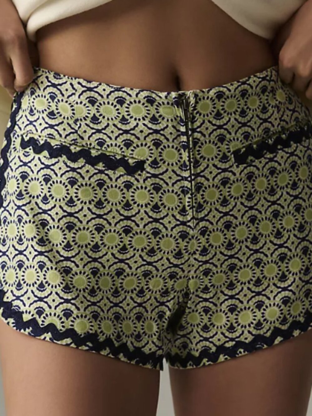 Maeve Scallop-Trimmed Dolphin Shorts